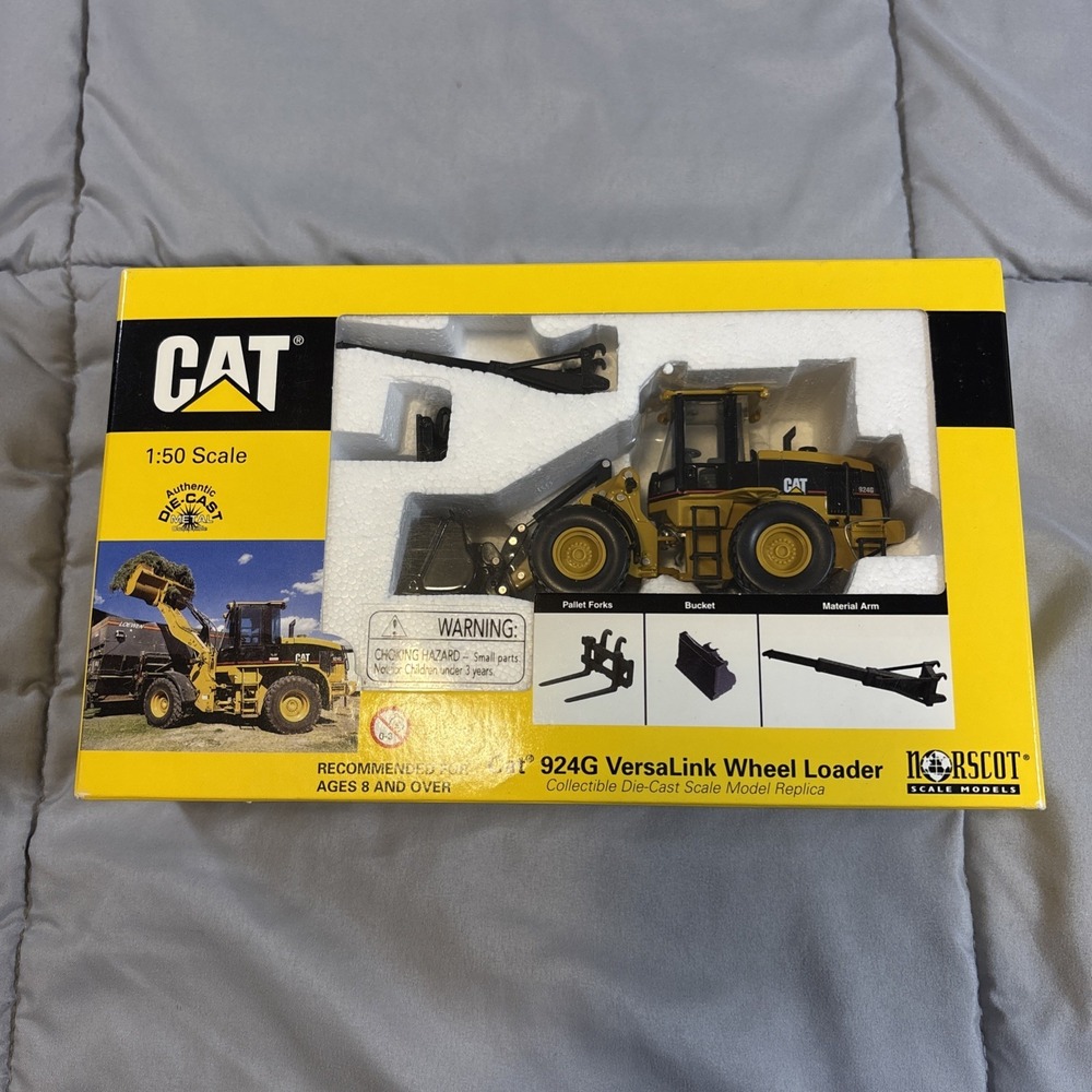NIB Norscot 1/50 Scale CAT 924G VeraLink Wheel Loader Diecast #55057 Yellow